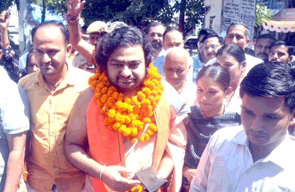 उदयनिधि स्टालिन के बयान के विरोध में हिंदू संगठनों ने किया पैदल मार्च, सौंपा ज्ञापन