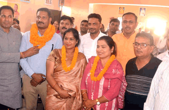 प्राथमिक शिक्षक संघ के नवनिर्वाचित पदाधिकारियों को दिलाई शपथ