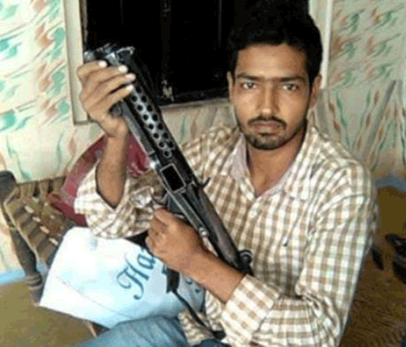 कारबाईन के साथ वायरल फोटो पर एसएसपी ने लिया स्वतः संज्ञान