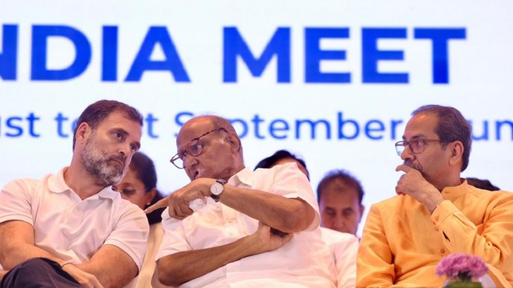 INDIA गठबंधन की मुंबई बैठक में मनमुटाव, राहुल गांधी के अडानी मुद्दे से ममता बनर्जी खफा!
