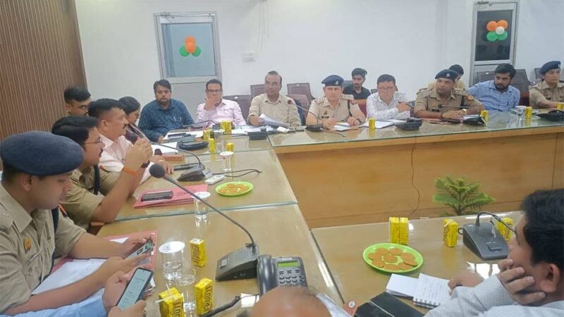 अवैध शराब एवं तस्करों के विरूद्ध लगाया जाए प्रभावी अंकुश – डीएम