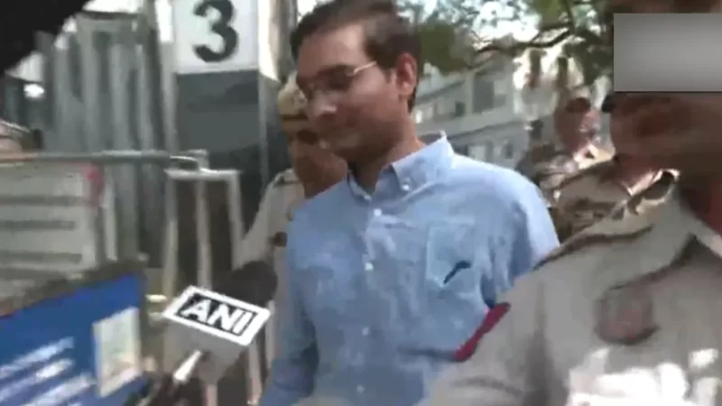 ED ऑफिस पहुंचे सर्वेश मिश्रा, कहा- सत्य की विजय होगी; संजय सिंह के सामने बिठाकर होगी पूछताछ