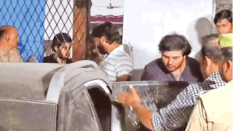 कभी मांगते मटन बिरयानी तो कभी मांगते चिकन कबाब, बाल गृह से छूटे अतीक अहमद के बेटे तो हुआ खुलासा