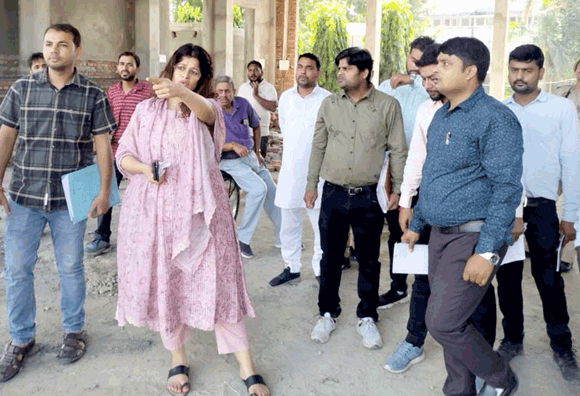 स्मार्ट सिटी सीईओ ने परियोजनाओं की गुणवत्ता परखी