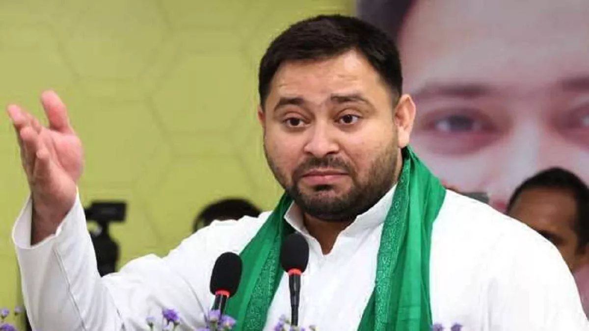 अखिलेश यादव को PM बनाने वाले पोस्टर पर तेजस्वी यादव ने ये क्या कह दिया, बोले- हमें भी लोग कृष्ण-अर्जुन बनाते हैं..