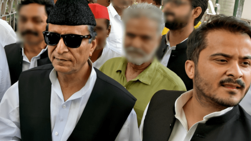 जेल में रहकर भी अहम है यूपी की सियासत में आजम खां का रोल, कांग्रेस से लेकर चंद्रशेखर भी डाल रहे डोरे