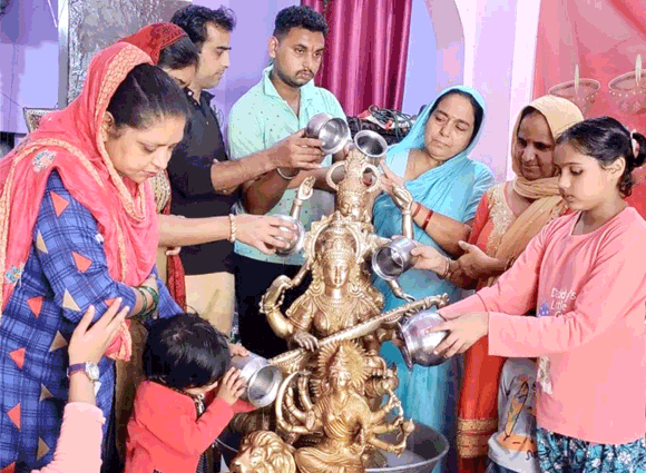 मनवांछित फल प्रदान करने वाली देवी है मां कात्यायनी: कालेंद्रानंद
