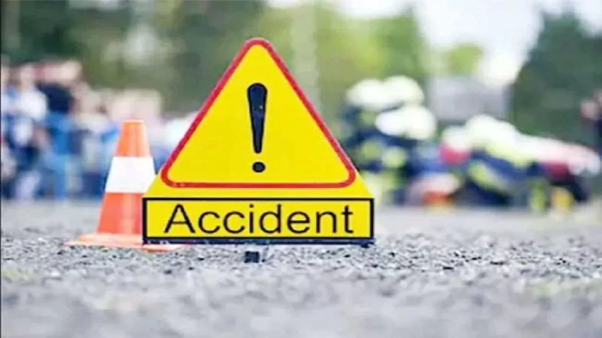 कर्नाटक में भीषण सड़क हादसा, टैंकर से कार की टक्कर में 12 लोगों की मौके पर मौत
