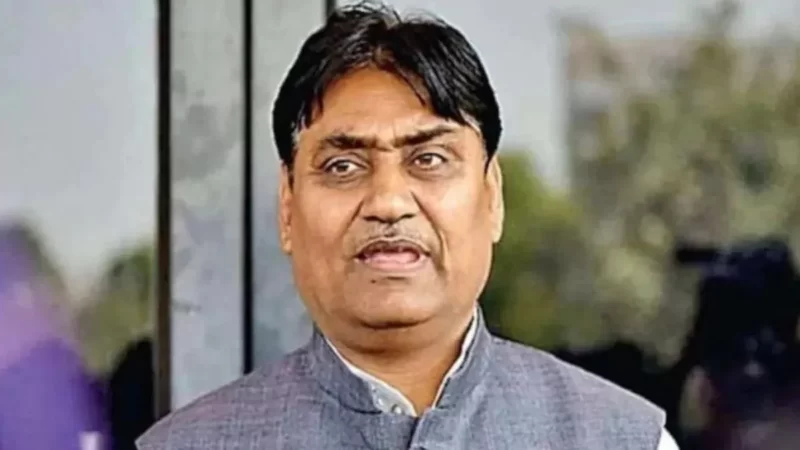 राजस्थान कांग्रेस अध्यक्ष गोविंद डोटासरा के घर ED की छापेमारी, रिश्तेदारों से भी हो रही पूछताछ