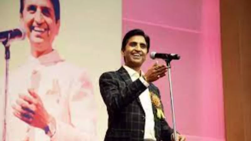 कवि कुमार विश्वास के सुरक्षाकर्मी ने भी दर्ज कराया मुकदमा, अज्ञात व्यक्ति पर लगाया मारपीट का आरोप