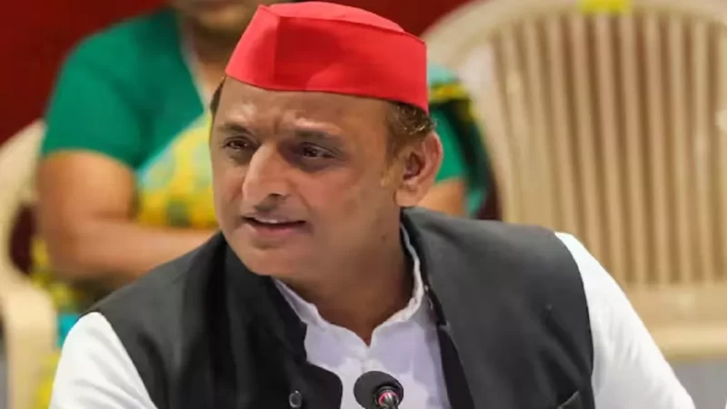 अख‍िलेश ने सपा में विरोध देख स्वामी प्रसाद के व‍िवाद‍ित बयान से किया किनारा, क्‍यों बोले- हमें नहीं रखनी कोई बात