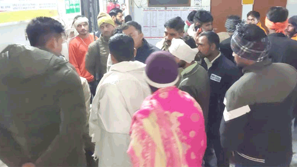 अज्ञात वाहन कीटक्कर से बाइक सवार दो युवकों की मौत, साथी फरार