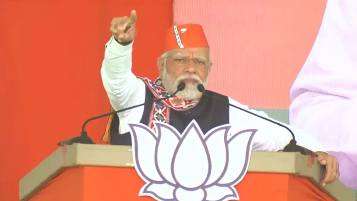 ‘तेलंगाना के लोग एक बीमारी हटाकर दूसरी को गले नहीं लगाएंगे’, PM मोदी ने कांग्रेस और KCR पर कसा तंज