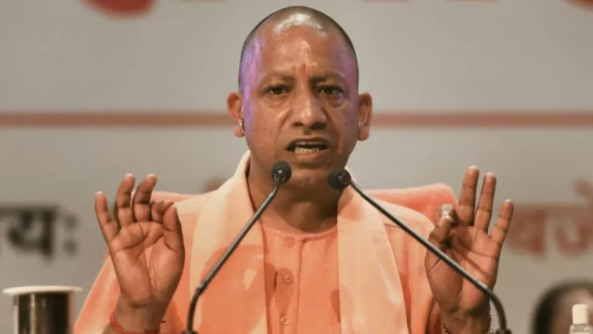 ‘पीएम मोदी के आने के बाद कोई कुबेर का खजाना नहीं मिला’, विपक्ष पर बरसे सीएम योगी
