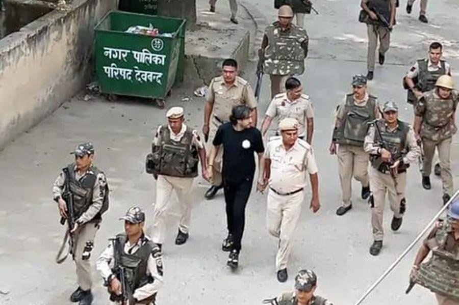 देवबंद कोर्ट में हुई कुख्यात नीरज बवाना की पेशी