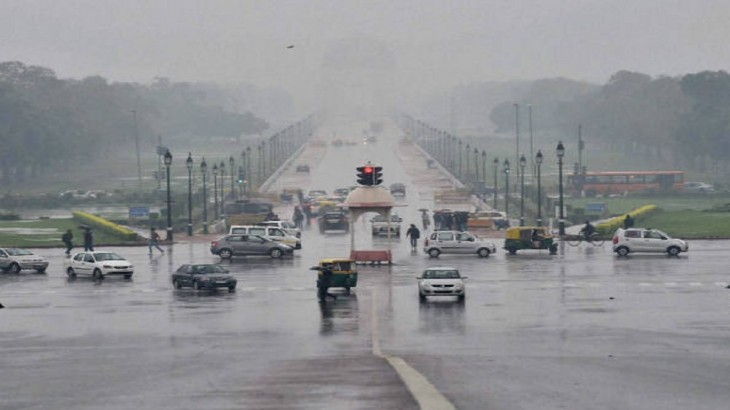 दिल्ली समेत देश के इन राज्यों में बारिश की आशंका, पहाड़ों पर होगी बर्फबारी