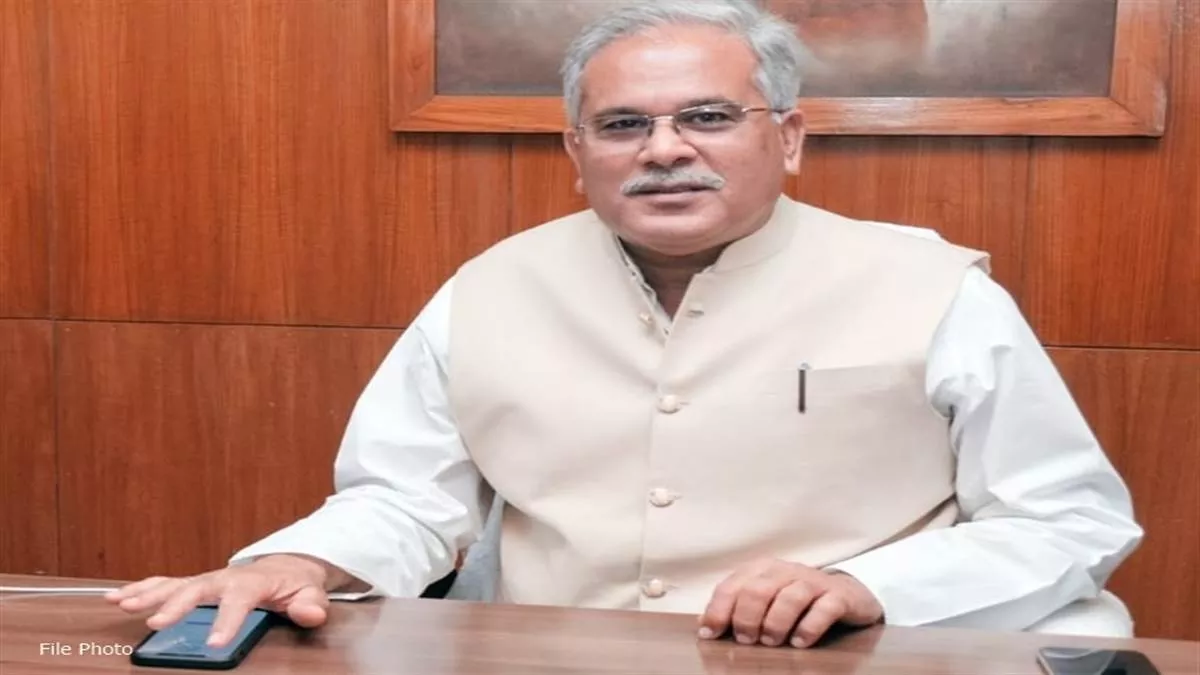 दूसरे राज्यों में चुनाव कराते रहे भूपेश और अपनी ही खिसक गई जमीन, नहीं आई कोई संजीवनी बूटी काम
