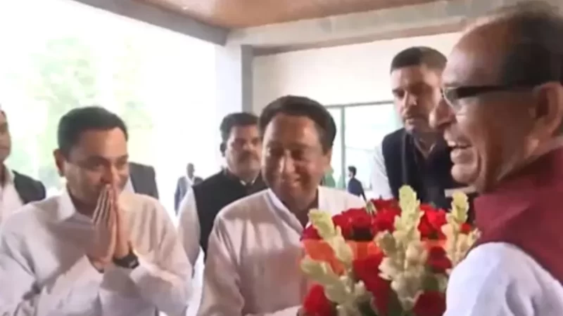 ‘मैंने अपना वादा निभाया’, बेटे संग सीएम शिवराज से मिलने पहुंचे कमल नाथ, जीत पर दी बधाई