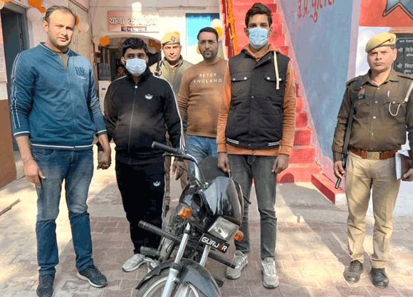 मुठभेड़ में पुलिस ने दबोचे बाबा गैंग के दो शातिर बदमाश, नाजायज असलाह व बाइक बरामद