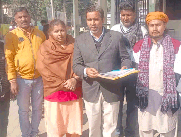 डीएम से लगाई जुलूस जुब्बा शरीफ को बहाल करने की गुहार