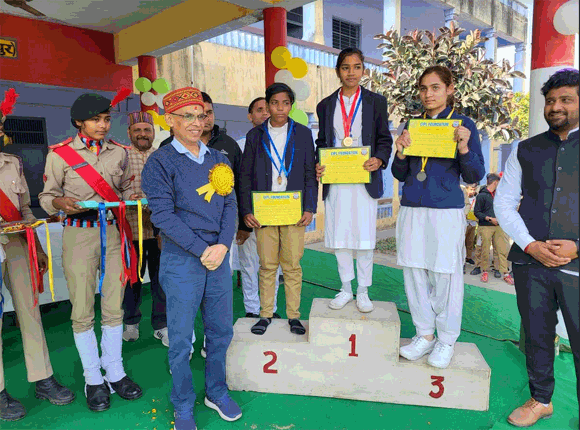 जीवन को भी प्रतियोगिता की तरह ले, किसी भी परिस्थिति मे निराश न हो- संयुक्त शिक्षा निदेशके
