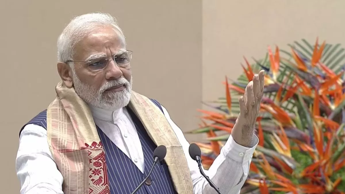 PM मोदी ने शुरू किया 11 दिन का अनुष्ठान, बोले- अपनी भावनाओं को शब्दों में कहना मुश्किल