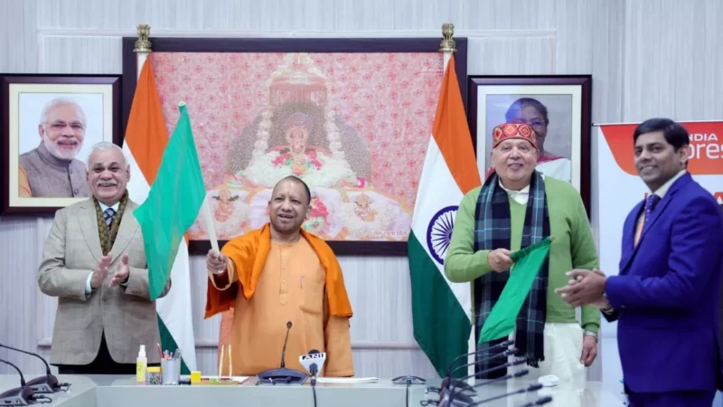 सीएम योगी ने कोलकाता से अयोध्या के लिए एयर इंडिया एक्सप्रेस फ्लाइट का किया शुभारंभ