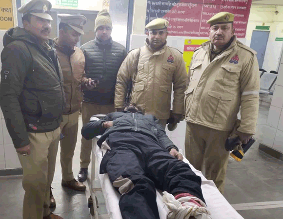 मुठभेड़ में पुलिस ने घायलावस्था में पकड़ा 25 हजार रूपए का इनामी बदमाश