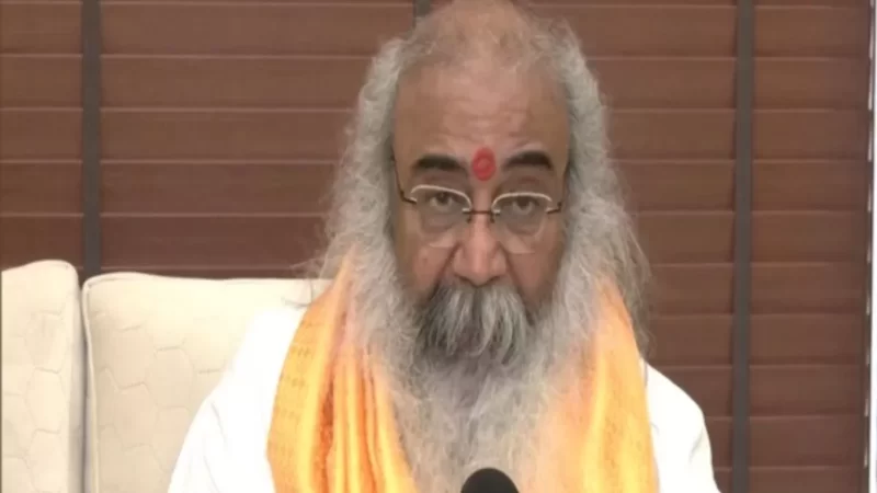 आचार्य प्रमोद कृष्णम ने TMC को बताया ‘नौटंकी’, अखिलेश पर भी भड़के, कहा-‘स्वामी प्रसाद मौर्य की कहानी विक्रम बेताल जैसी’