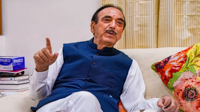 गुलाम नबी आजाद का कांग्रेस पर तंज, बोले- I.N.D.I. अलायंस की एकता उसी दिन टूट गई जब…