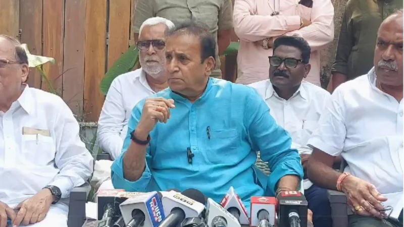 शरद पवार के करीबी नेता का दावा- बीजेपी ने मुझे भी दिया था ये ऑफर, लेकिन हमने जेल जाना पसंद किया