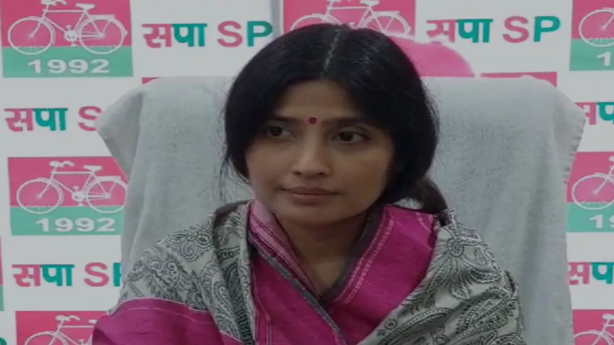 सपा-कांग्रेस के गठबंधन पर डिंपल यादव का बड़ा बयान, मौर्य के इस्तीफे पर जाने क्या कहा