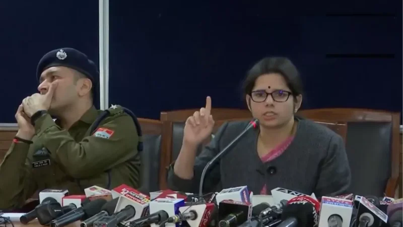 हल्द्वानी हिंसा: छतों पर पहले से जमा थे पत्थर, थाने पर फायरिंग; DM ने किए बहुत बड़े खुलासे