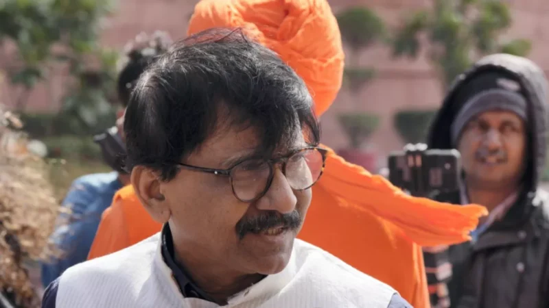 उद्धव ठाकरे गुट के सांसद ने दिया विवादित बयान, बोले- “इस देश में हिंदुओं का पाकिस्तान या ईरान नहीं होने देंगे”