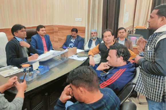 स्वच्छता, प्रकाश, पेयजल व सीवर लाइन दुरुस्त करें: राजेश