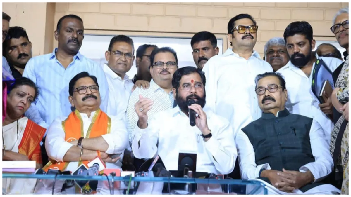 लोकसभा चुनाव से पहले उद्धव ठाकरे को लगा तगड़ा झटका, रविंद्र वायकर एकनाथ शिंदे की शिवसेना में हुए शामिल