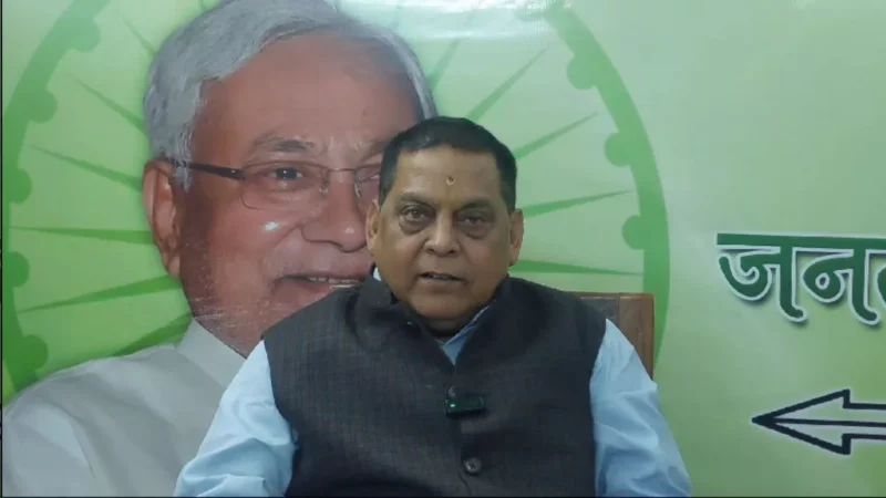 ‘लालू जी, अब किस मुंह से हिंदू धर्म का सर्टिफिकेट बांटिएगा?’, तेजस्वी और तेजप्रताप की तस्वीरें दिखा JDU नेता ने पूछा सवाल