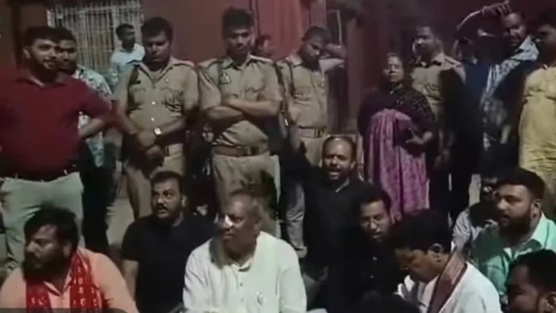 योगी सरकार में मंत्री संजय निषाद पर हमला, आठ आरोपियों पर मुकदमा दर्ज; ह‍िरासत में दो आरोपी