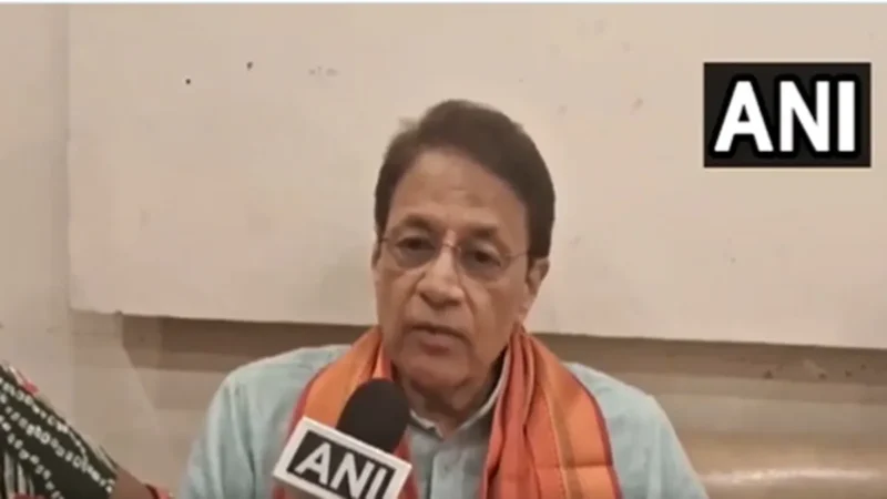 केंद्रीय मंत्री स्मृति ईरानी की तारीफ में रामायण के राम ‘अरुण गोविल’ ने क्या कहा?