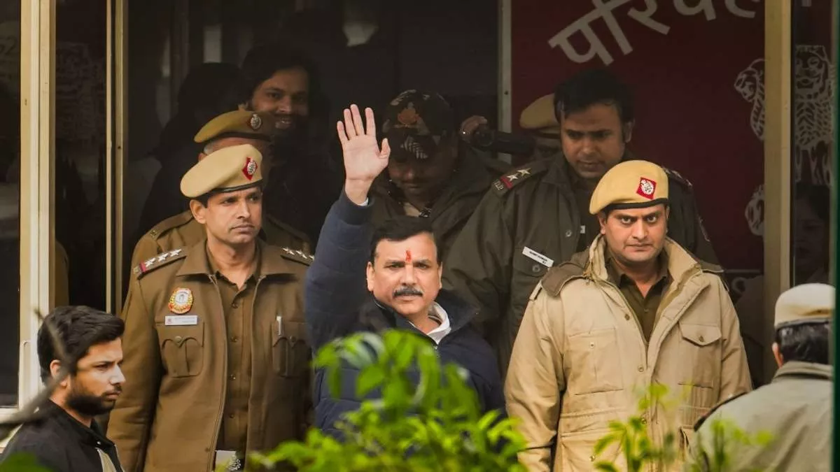 दिल्ली-NCR छोड़कर नहीं जा सकेंगे AAP नेता संजय सिंह, मोबाइल लोकेशन चालू रखने सहित इन 5 शर्तों पर मिली जमानत