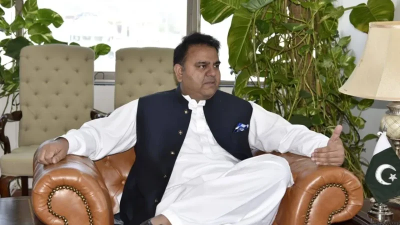 ‘नरेंद्र मोदी की शिकस्त जरूरी’, पाकिस्तान के पूर्व मंत्री फवाद चौधरी ने फिर खोला मुंह; राहुल, केजरीवाल पर भी बोले