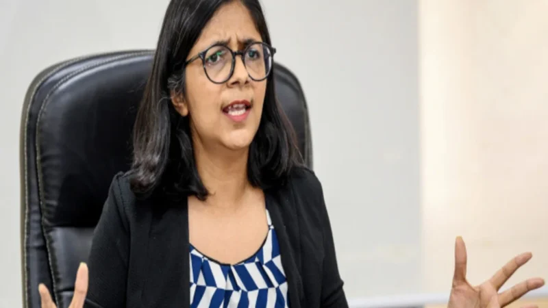 दिल्ली के CM हाउस में बड़ा हंगामा, AAP सांसद स्वाती मालीवाल ने केजरीवाल के PA पर मारपीट का आरोप लगाया