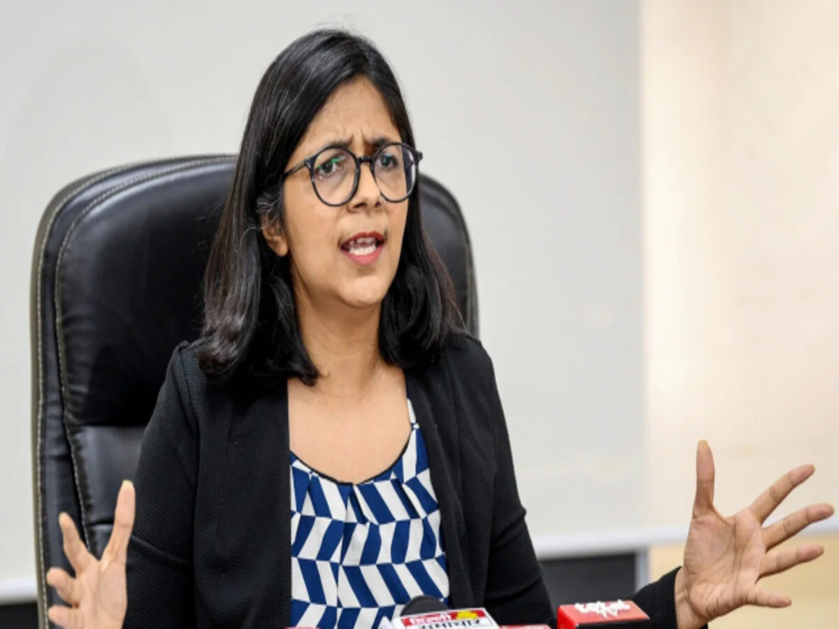 दिल्ली के CM हाउस में बड़ा हंगामा, AAP सांसद स्वाती मालीवाल ने केजरीवाल के PA पर मारपीट का आरोप लगाया