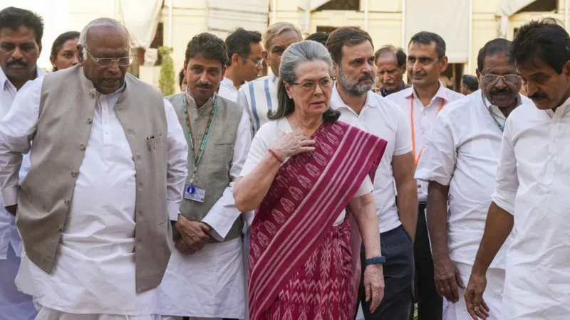 ‘कुर्सी की पेटी बांध लीजिए, सदन का बढ़ने वाला है तापमान’, संसद सत्र शुरू होने से पहले बोली कांग्रेस