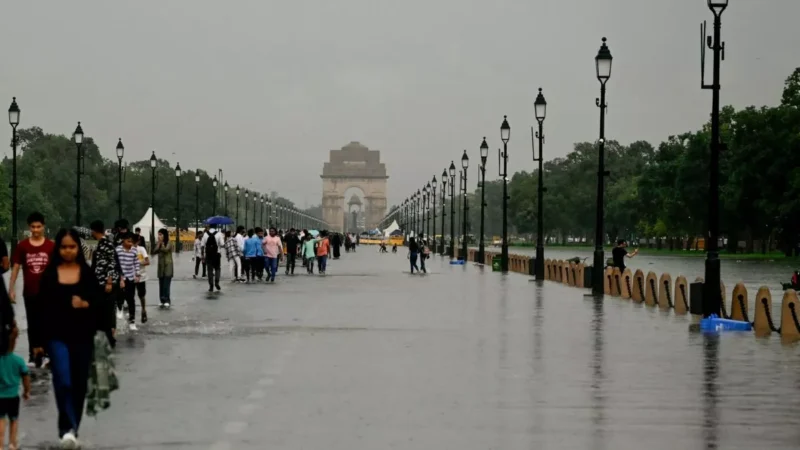 दिल्ली-NCR में होगी झमाझम बारिश, UP-बिहार समेत 15 राज्यों में अलर्ट जारी; जानें अपने शहर का हाल
