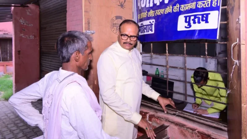 एक्शन में डिप्टी CM ब्रजेश पाठक, जांच के लिए सामुदायिक स्वास्थ्य केंद्र रायबरेली पहुंचे, अस्पताल में मिली खामियां