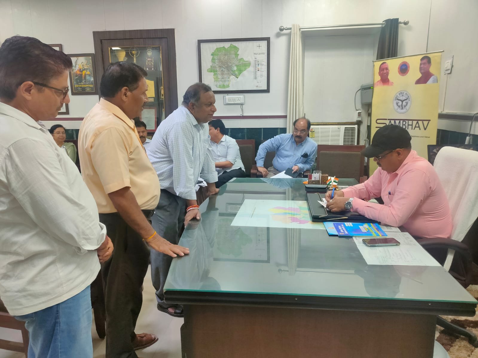 शिकायतों का निस्तारण गुणवत्ता पूर्वक करें: नगरायुक्त