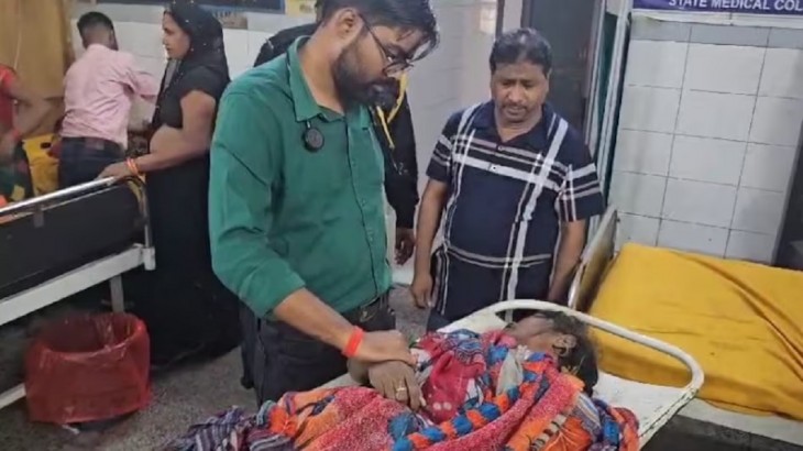 हाथरस के रतिभानपुर में सत्संग के दौरान भगदड़, 25 महिलाओं समेत 27 लोगों की मौत, कई घायल