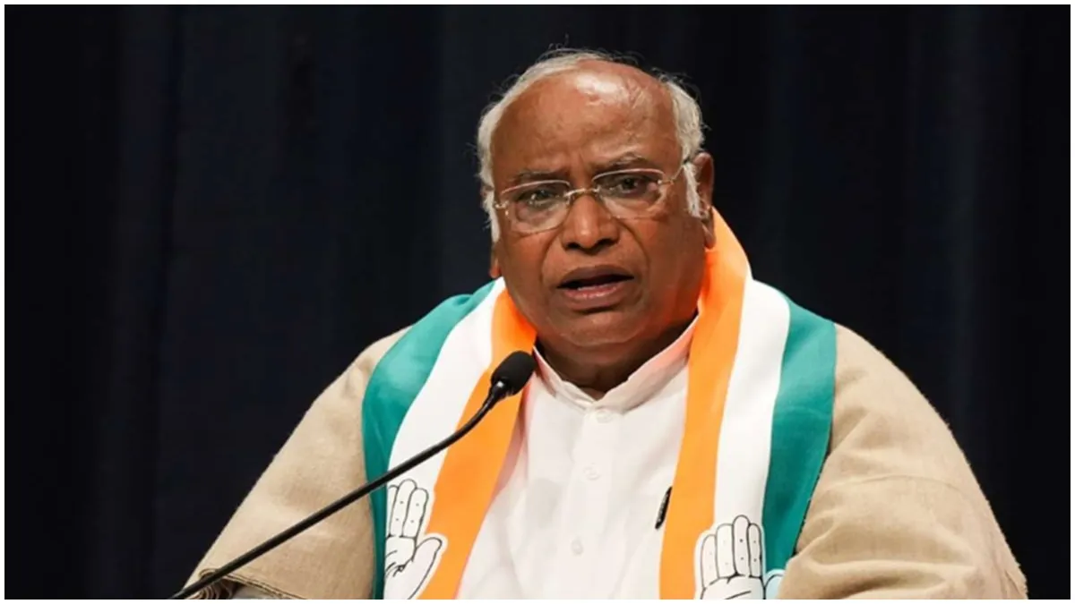 “NEET-UG में नहीं हुआ पेपर लीक”, सुप्रीम कोर्ट में दी गई दलील, केंद्र सरकार पर बरसे मल्लिकार्जुन खरगे