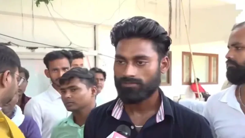 ‘यादव हूं… इसलिए मुझे फंसाया गया’, अखिलेश से मिलने के बाद और क्या बोला? गोमती नगर कांड का आरोपी पवन